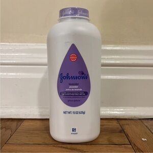 Johnson's Baby Powder Lavender Scent 15oz NEW